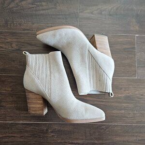 Marc Fisher Alva pointy toe bootie in light natural Suede